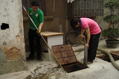 迎泽区专业管道服务 高压清疏车、吸粪车与清洗设备的安装与运用